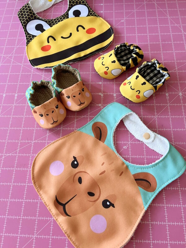 Kit Baby – Fox Boy - Patrones Digitales  (babero + zapatitos)