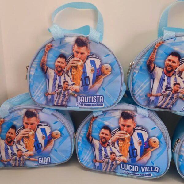 768398774_18228187342321971_1859594575155045074_n Bolso media Luna
